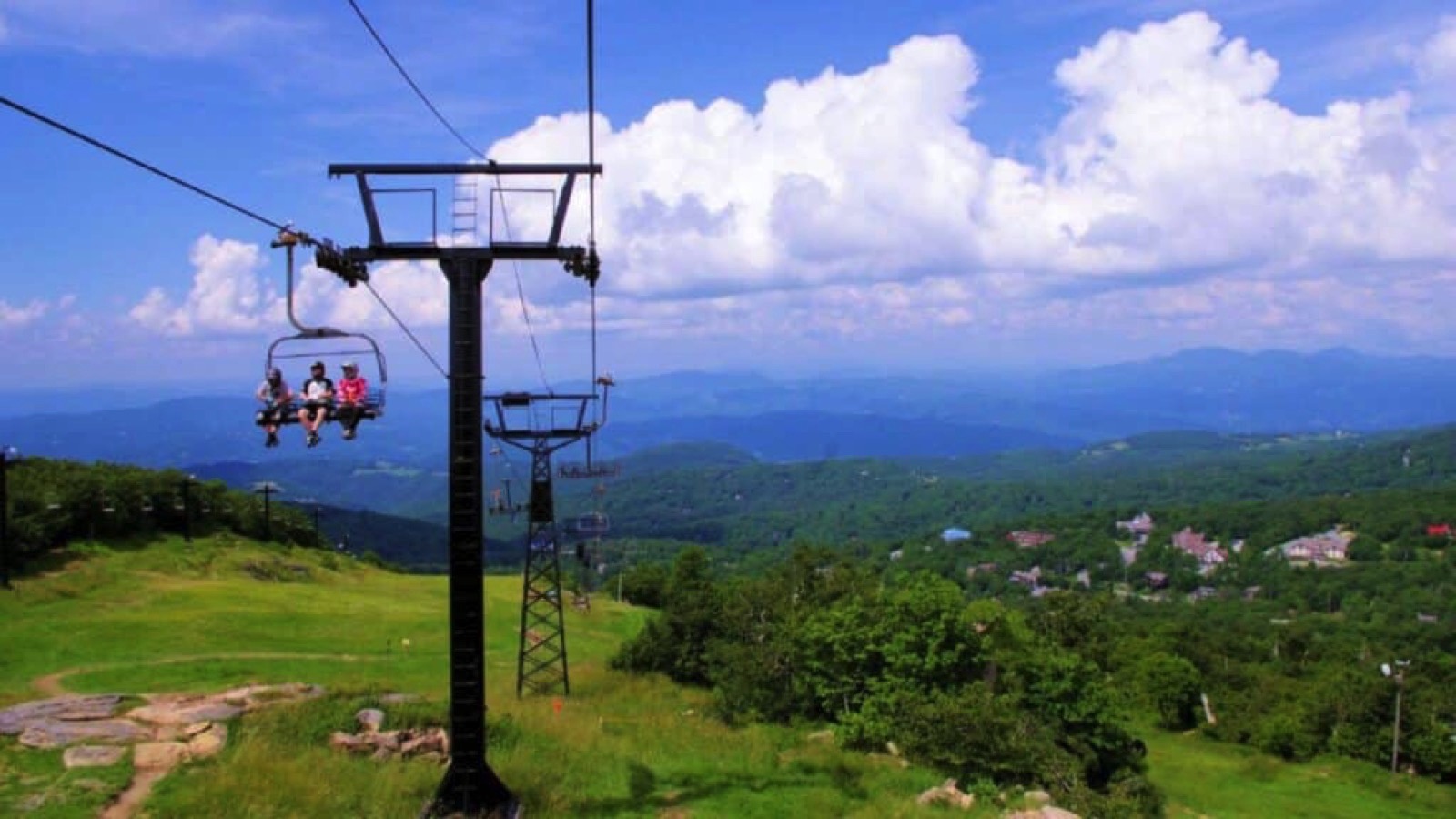 chairlift on Beech Mountain