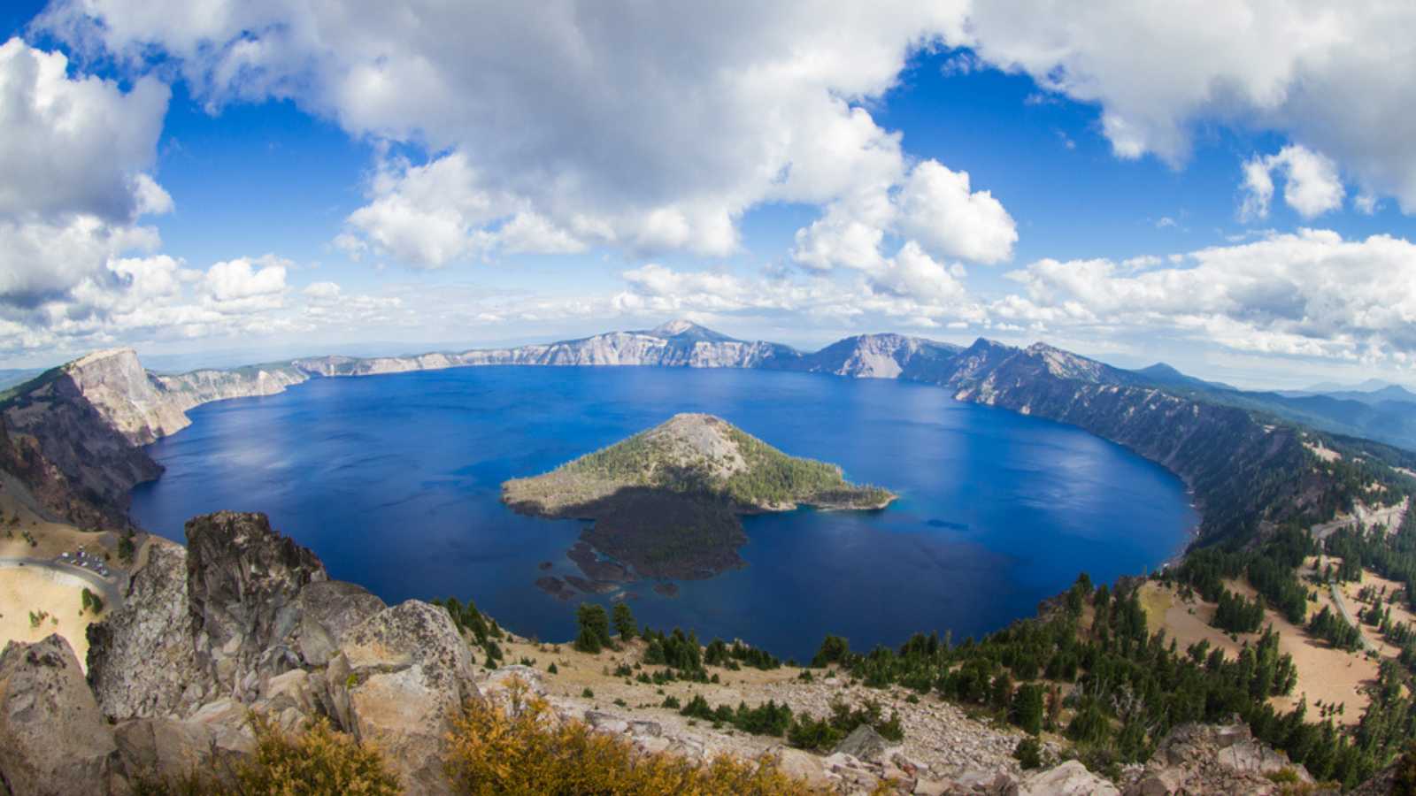 wide angle view of Crater Lake form the top of Watchman's Peak, beautiful landscape in Oregon