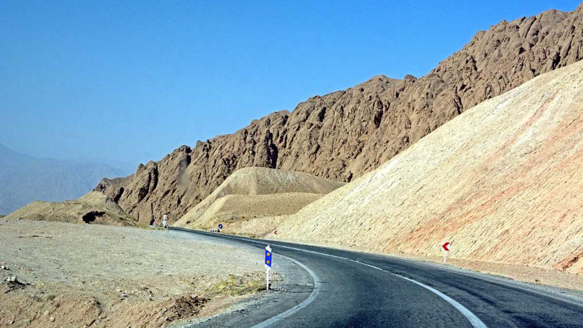 Desert road in Iran, Dasht-e-Lut