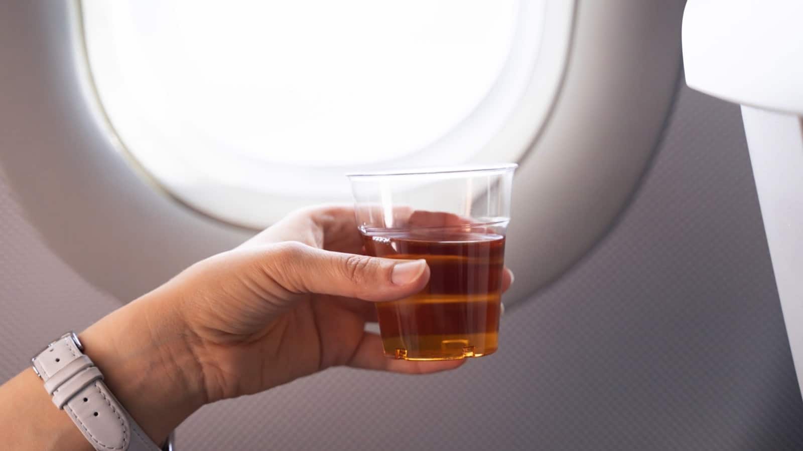 Drinking-alcohol-in-plane