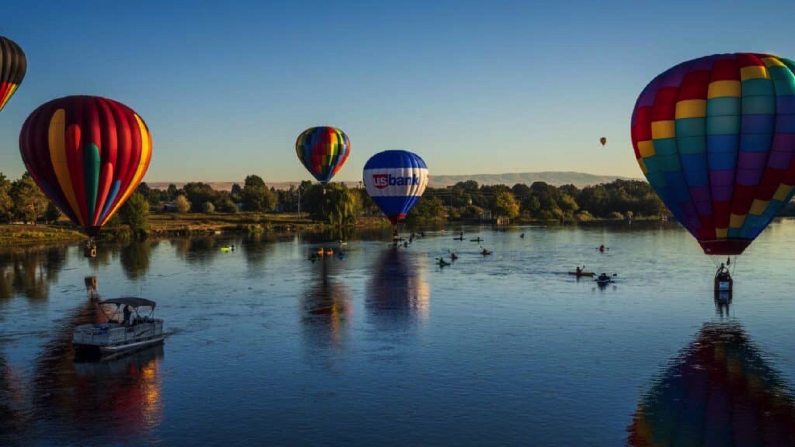 balloons over lake in Prosser, WA