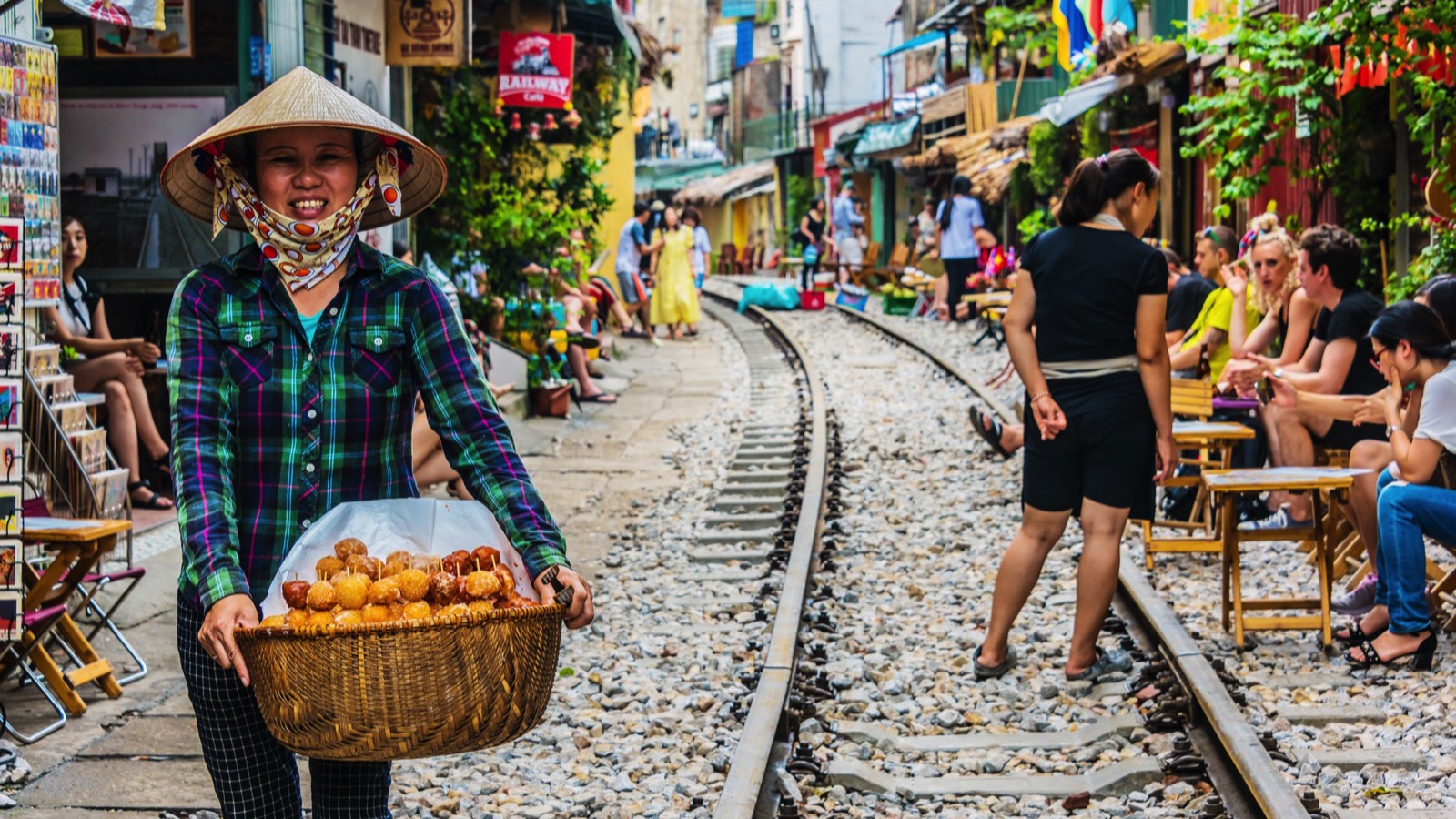 The Doorway Railway, Vietnam