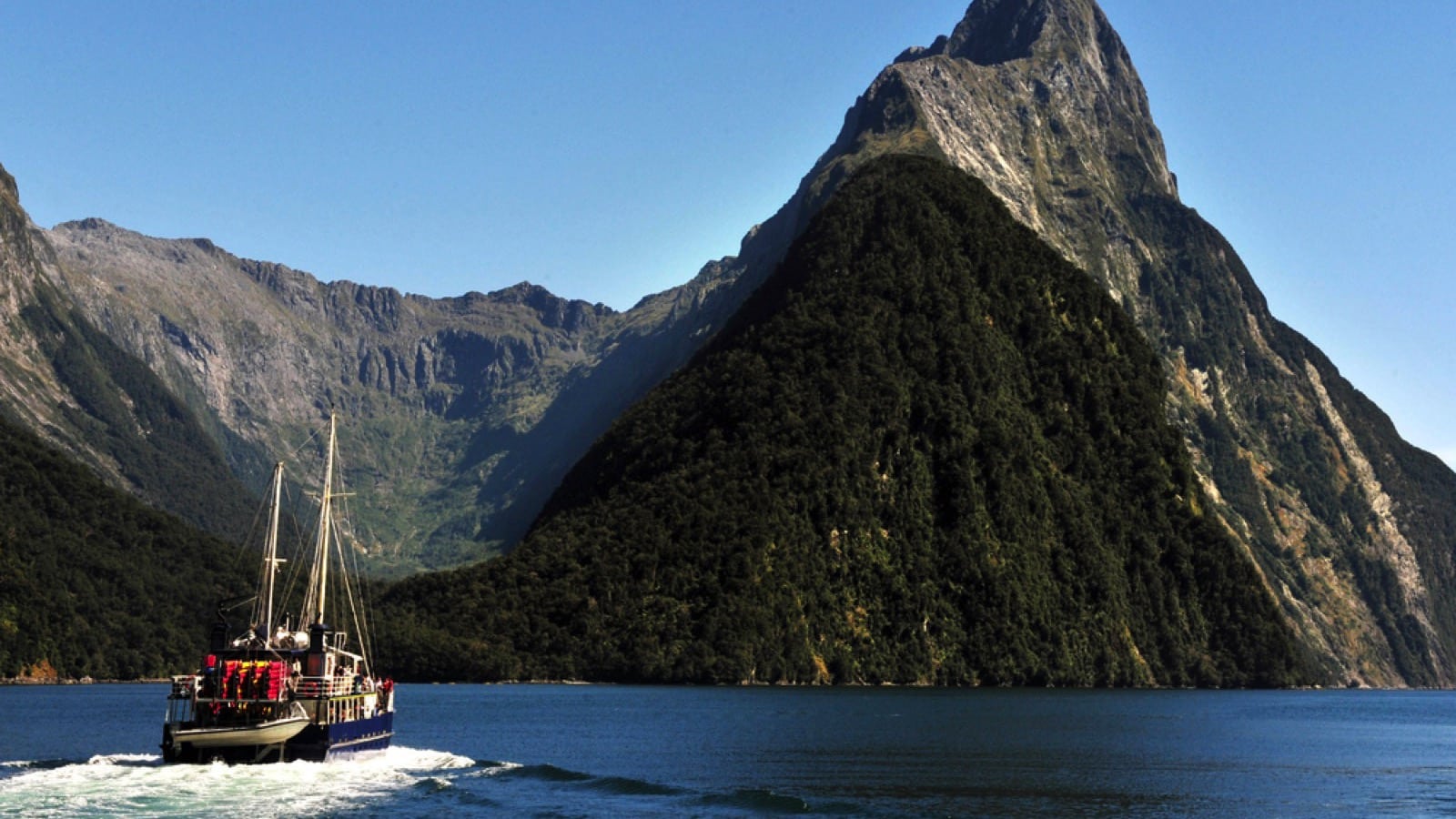 Boat Trip in Fiordland, New Zealand