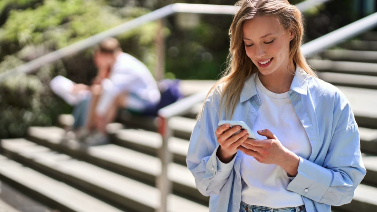 Woman-using-mobile