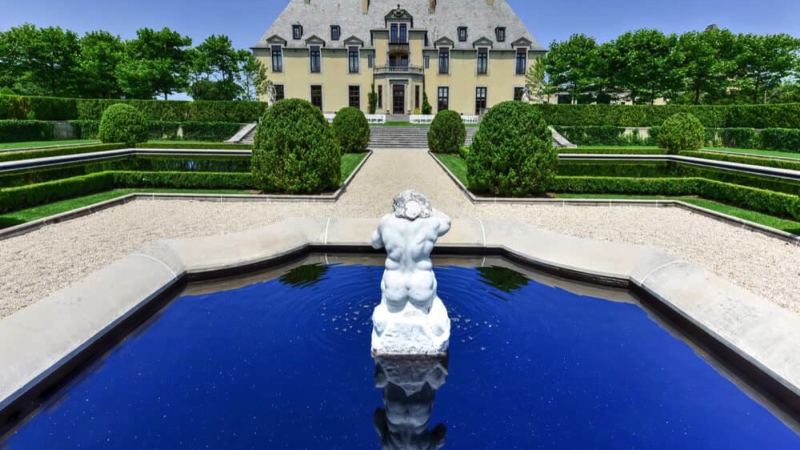 fountain and grounds of castle