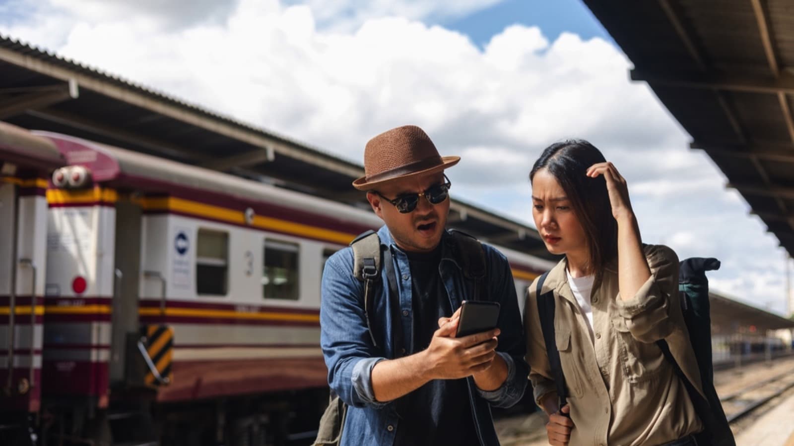 Couples-taking-wrong-train