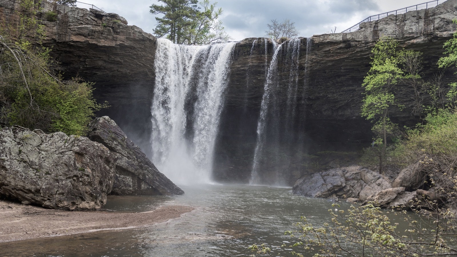 Noccalula-Falls-Alabama