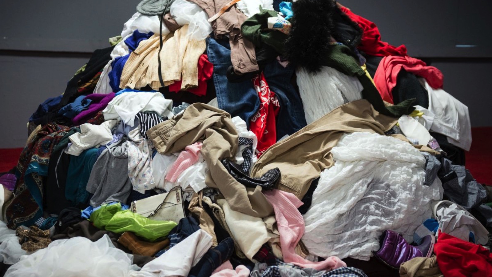 Pile-of-old-worn-clothes