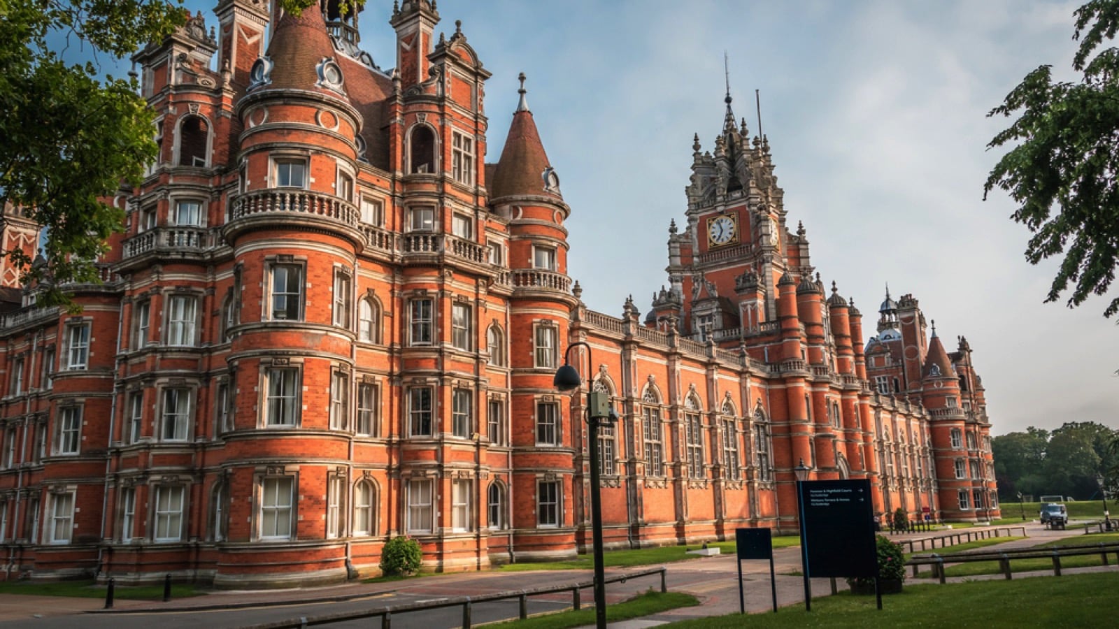 Royal Holloway and Bedford New College, University of London, Engham, England, UK