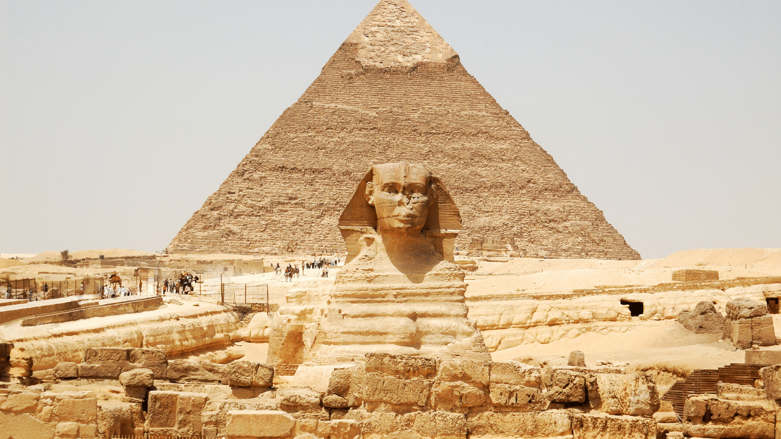 The-Pyramids-of-Giza