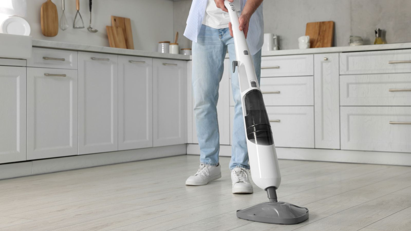 

Remove BG

Save

Share

Sample

Man cleaning floor with steam mop in kitchen at home