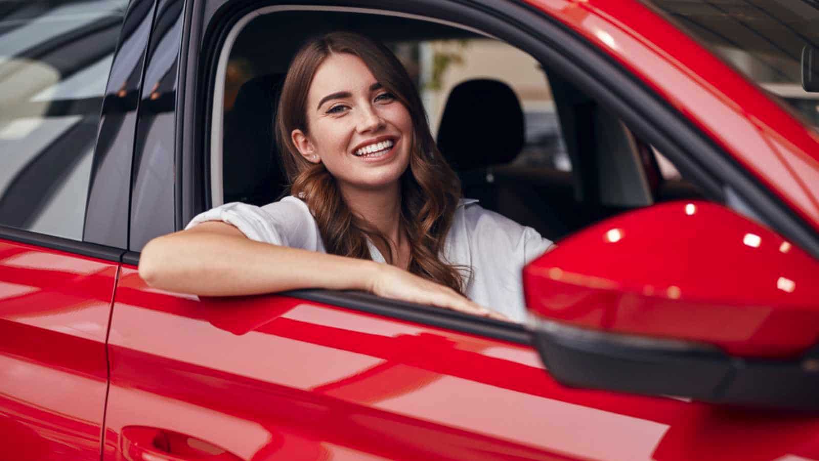 Woman-driving-car